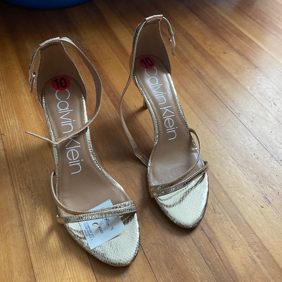 Calvin Klein Gold Open toe Heels size 10 - Picture 1 of 3